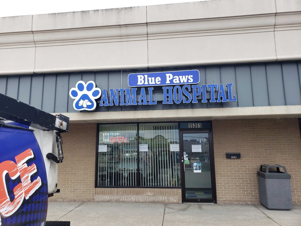 Blue Paws Animal Hospial MI Custom Signs Taylor MI