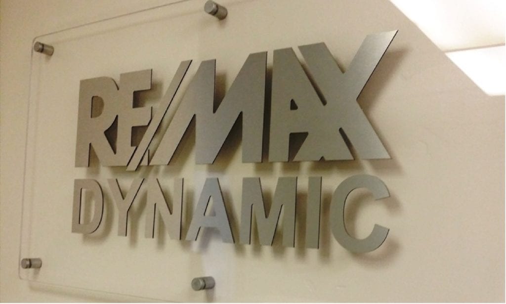 ReMax Dynamic Stand Off Panel